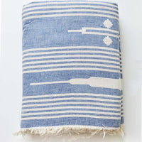 ARROW FLEECE LINED THROW