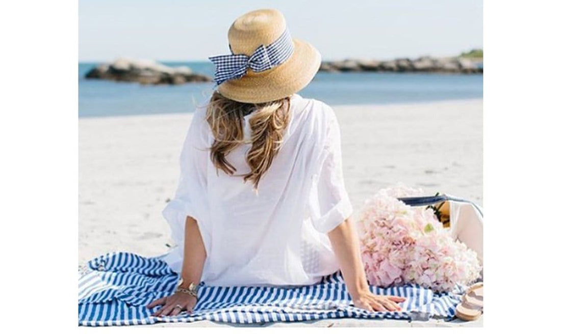 BEACH CANDY TOWEL