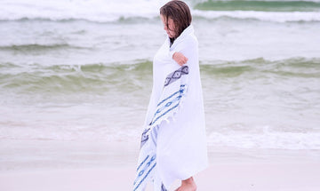 SUPER LUXE AZTEC TOWEL